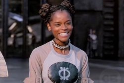 Dee-Wood: Hanorganaas:  Letita Wright Confirmed The First Hair Style We See Shuri