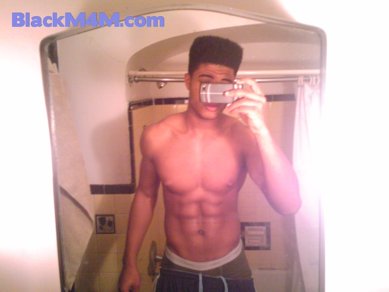 black-dicks-r-us:  www.BlackM4M.com  FIND BLACK GAY SEX  Over 500,000 Black Gay Profiles
