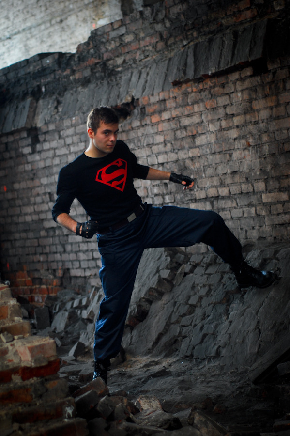 zel-kun:  thecrimsonbird:  Zel as  Superboy from Young Justice photography by kairi