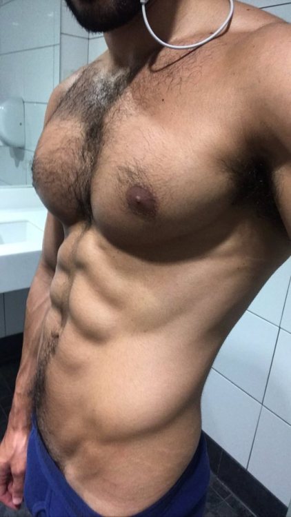 thehottestmenaround: Samy Dorghamhttps://www.instagram.com/man_the_samm/