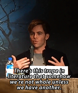 Withsugarandlime:  Hikavusulu: Chris Pine Refuses To Answer The Question “Would