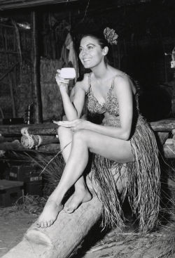 Ava Gardner 1957