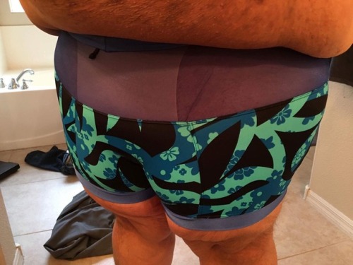bigdaninlv:  New swim trunks for Bigger Vegas adult photos