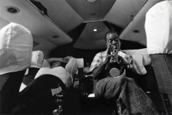 joeinct:Louis Armstrong Practicing on a Plane