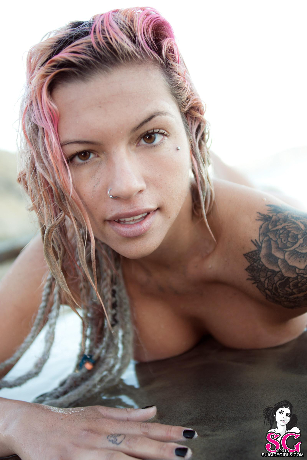 100% Suicide Girls