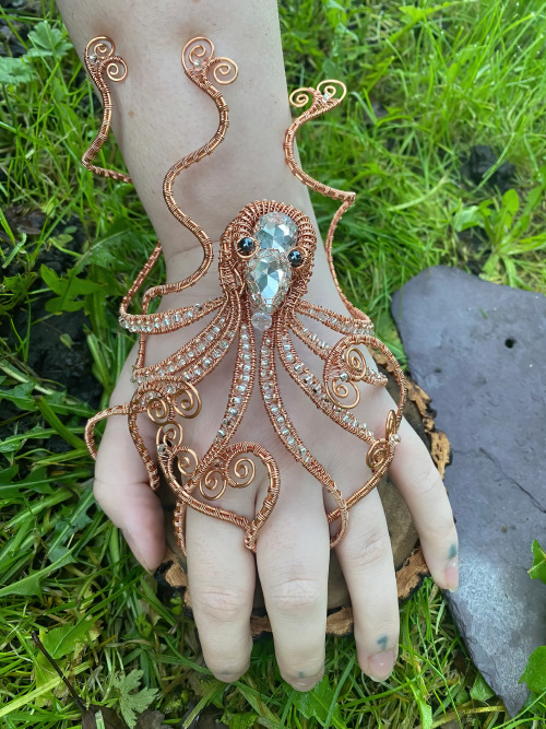 Hand Wired Octopus Bracelet by UKGemstoned Available here : Etsy