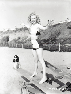 olivethomas:  Marilyn Monroe,1949 