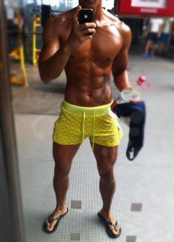 asianmilkman:  sgdude:  A little too tan - but such a tight bod.  Damn!