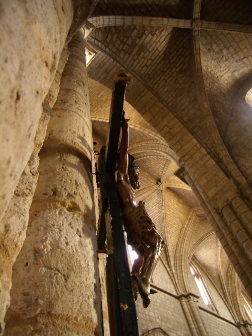 14th-century wooden Crucifix in San Miguel (Palencia) 