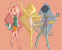 cassandraemeraldsong:  i can’t BELIEVE how down to clown i am with these pearl designs. gosh gosh gosh can’t wait for more 