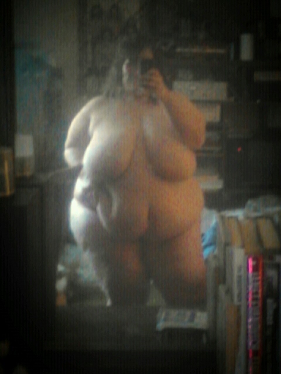 wickedlywenchy:  I found one that was hiding!!! Me lettin it all hang out. :-)
