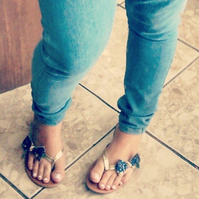 more-feet:  More Feet 3556 