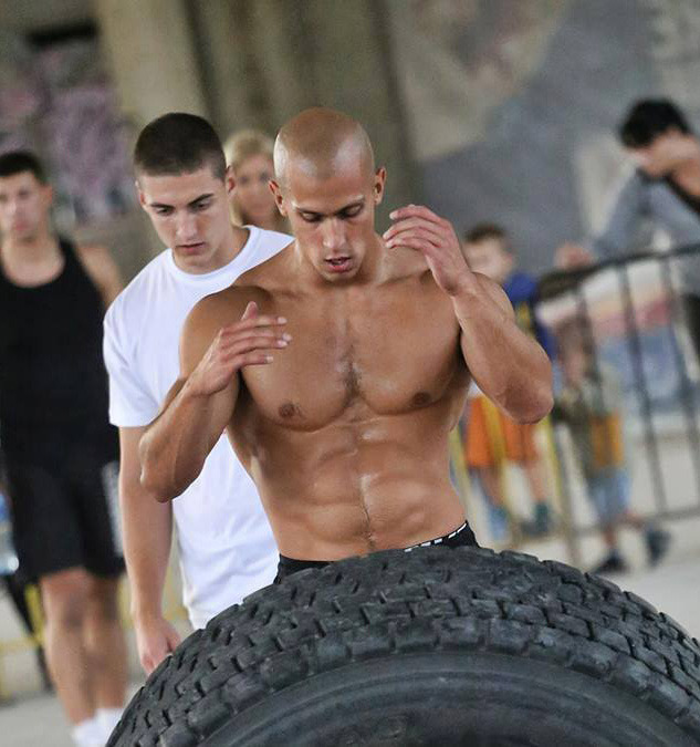 serbian-muscle-men:  Serbian powerlifter Milan 