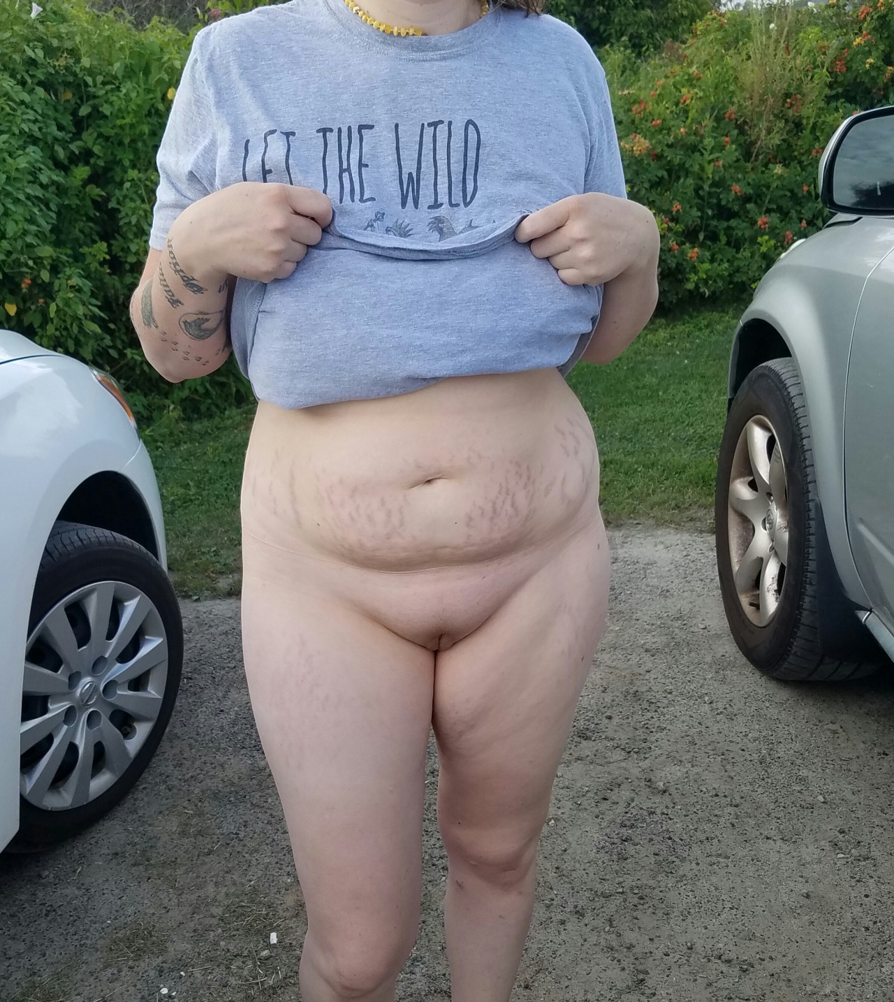 amateuryogapants:  turtleyloved:Can we have nudity at the beach back yet… This