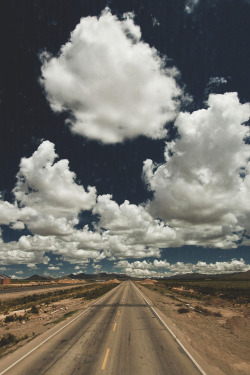 wnderlst:  Road to La Paz, Bolivia | Diego