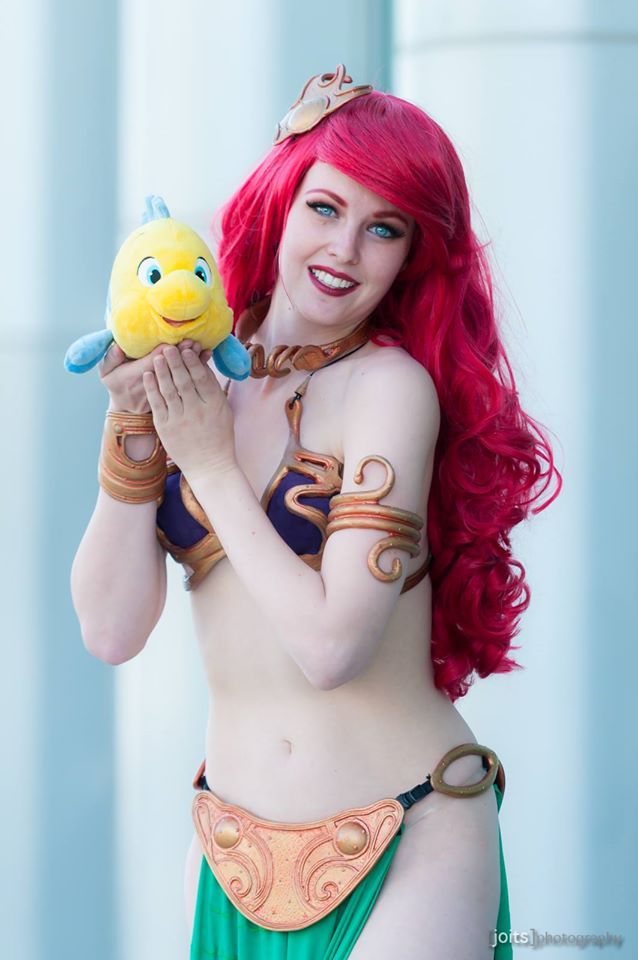 queens-of-cosplay:  Slave Leia Ariel