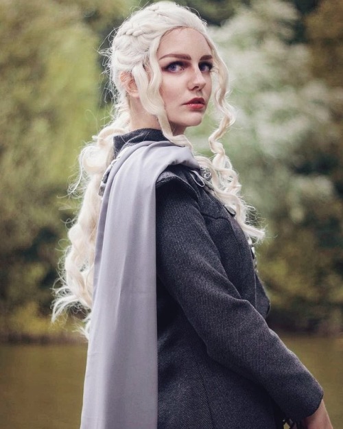 Another picture of my Daenerys cosplay from Abunai. I really enjoyed cosplaying her again, even thou