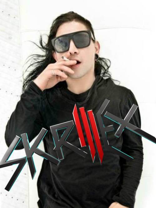 that-skrillexchick:Finally made my Skrillex poster. This will be hanging on my wall after some days♥