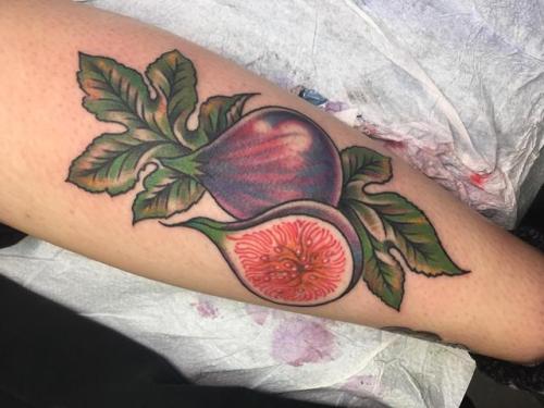 tattooart247:Sylvia Plath inspired fig tattoo by @sheilamarcello of Electric Tattoo in Asbury Park, 