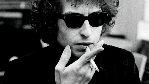 littlebunnysunshine:  Happy Birthday, Bob!!! Thank you for writing many of my most favorite songs!!!!!