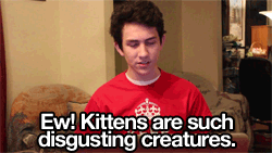 so-relatable:  zachlilley:  so-relatable:   (x)    wow this is an old video…reblogging for nostalgia and to show those who didn’t see it, link is here 