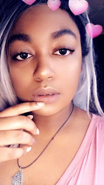 harleelittle:  Add me on Snapchat: theharleelittle  Reblog with your snap name and add me on snapchat for a nude snap😘