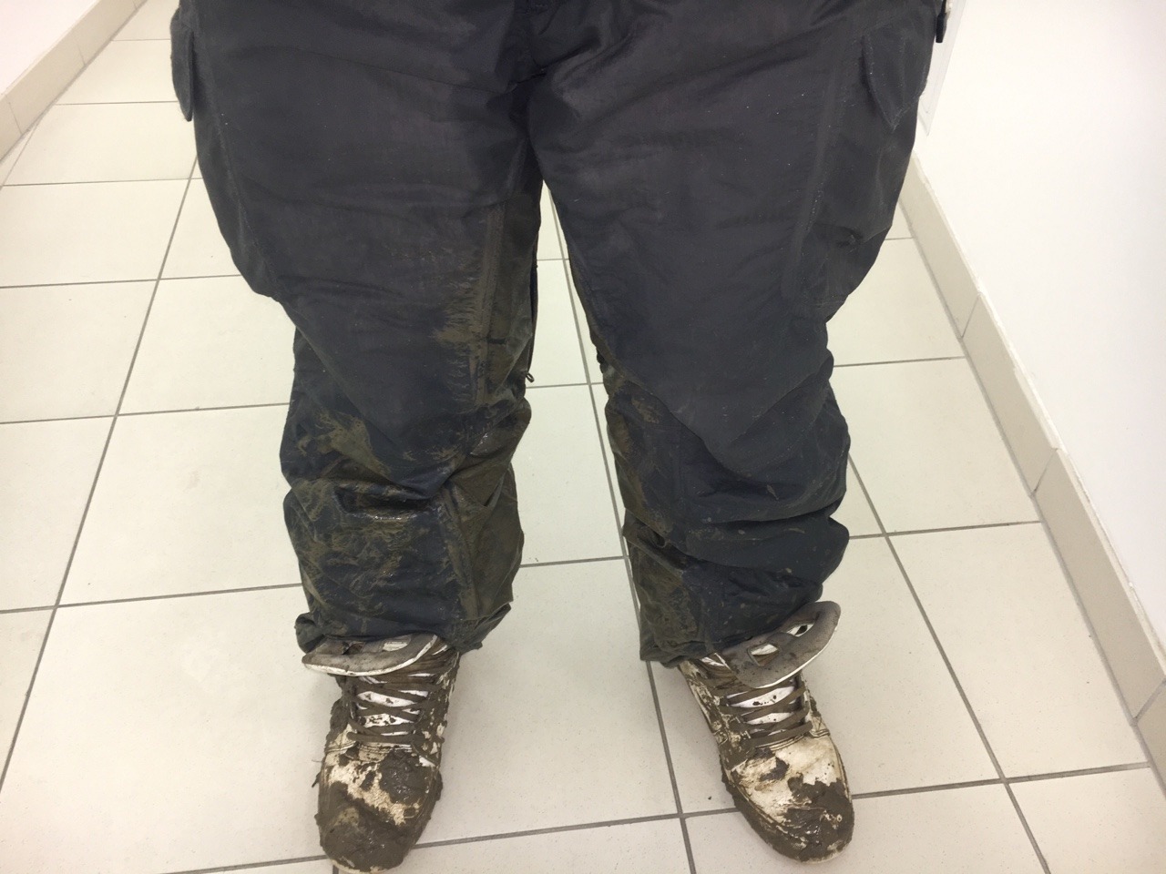 piss and mud in snowboard pants 2