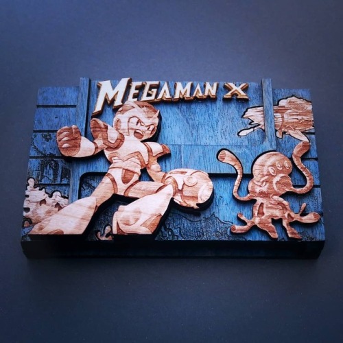 retrogamingblog:Wood-burned Super Nintendo Cartridges made by pigminted