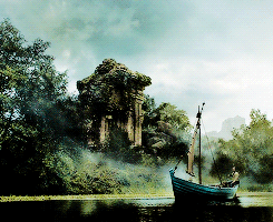 iheartgot: They held each other close then turned their backs upon the end The hills