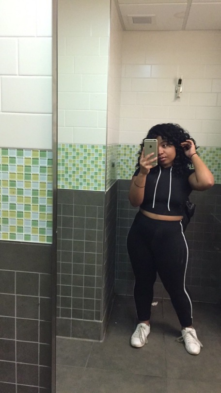 goldenpoc:  Ft my favorite mirror 