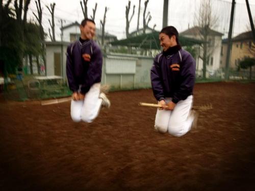 japanlove:Japanese teens playing Muggle Quidditch