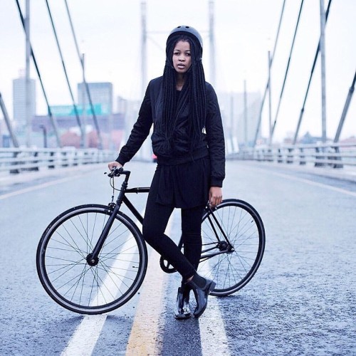 fixiegirls:Repost from @lulamawolf the image that was taken before I died…(not really but) This brid