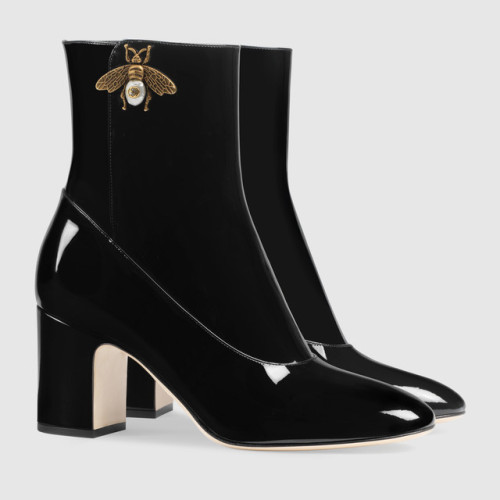 nadanzum: Gucci Patent leather ankle boot with bee