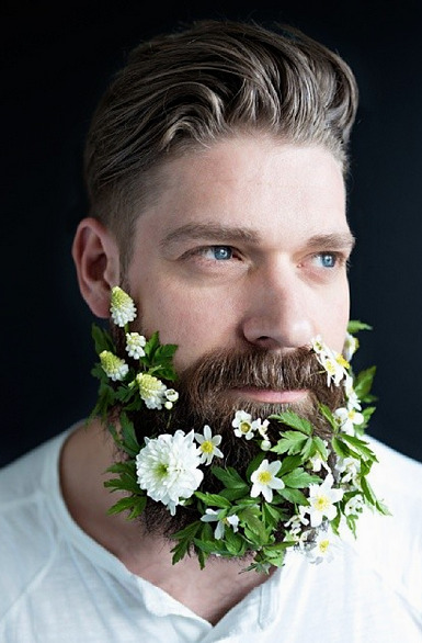 abeautifulindiscretion:  Flower Beard