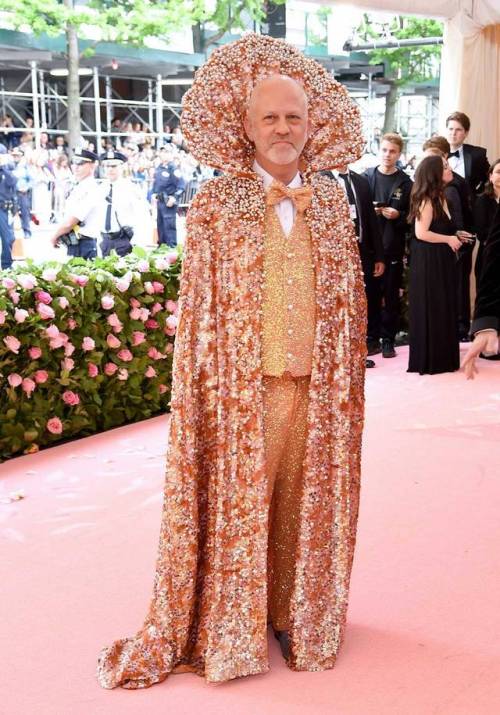 Met Gala Kings Ezra Miller in Burberry; Harry Styles in Gucci; Billy Porter in The Blonds; Ryan