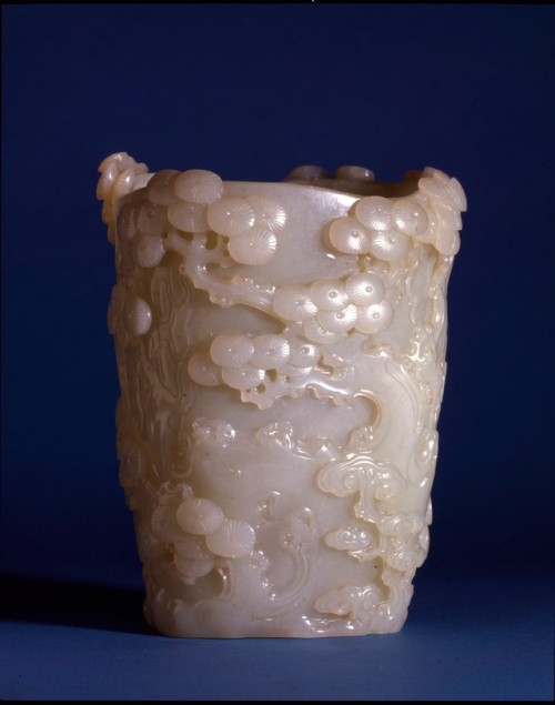 shewhoworshipscarlin - Jade brush holder, late 1600s-early 1700s,...