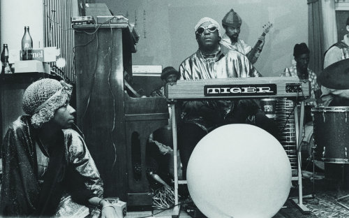 musician-photos:Sun Ra in Heliopolis Cairo 1971 ( photograph by Hartmut Geerken)