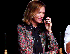 holtzymannz:Kristen Wiig being adorable. x