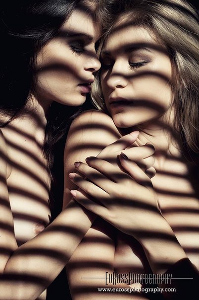 womenaredivine:  Alina Mayer & Darina Litvinova by Ross Rin