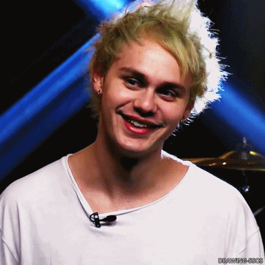 toolucas:  How to handle Michael Clifford: you don’t. 