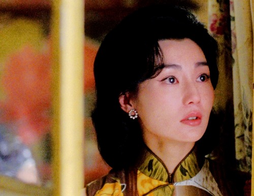 couleurlocale: iskarieot:IN THE MOOD FOR LOVE (2000) DIR. WONG KAR-WAI He remembers those vanished y