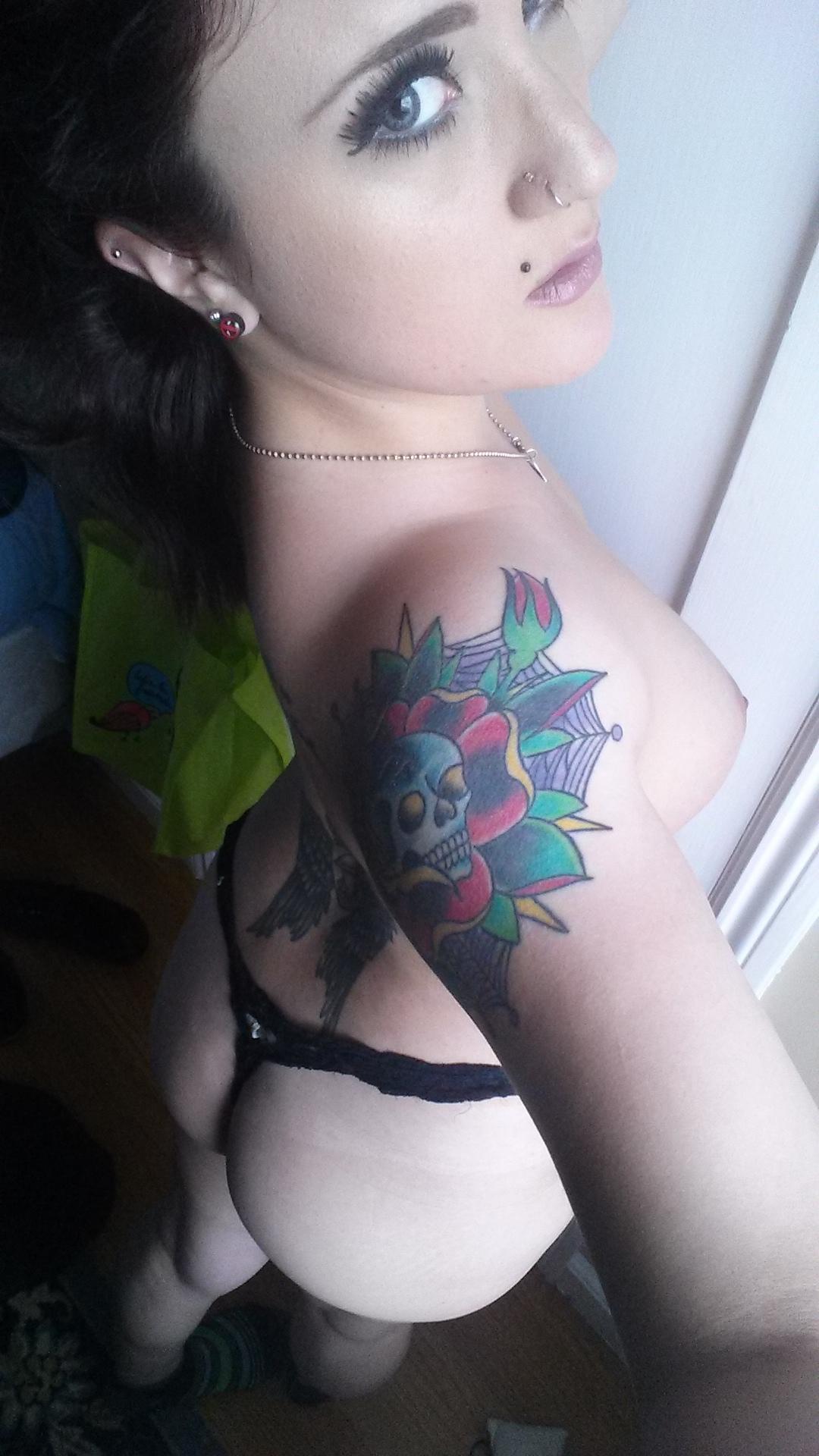 reddlr-gonewildcurvy:  It’s been a while, but thought I’d show you guys some
