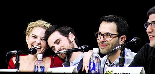 keepcalmwearetimeless:  JMo and Colin in the Hug that Killed a Thousand CS Fangirls: