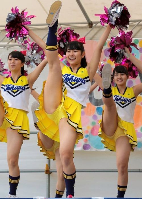 チアガール　チアリーダー　cheerleader