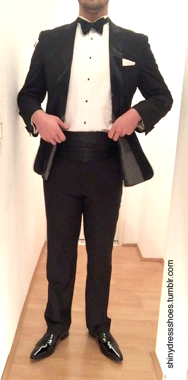 shinydressshoes:  tuxed UP