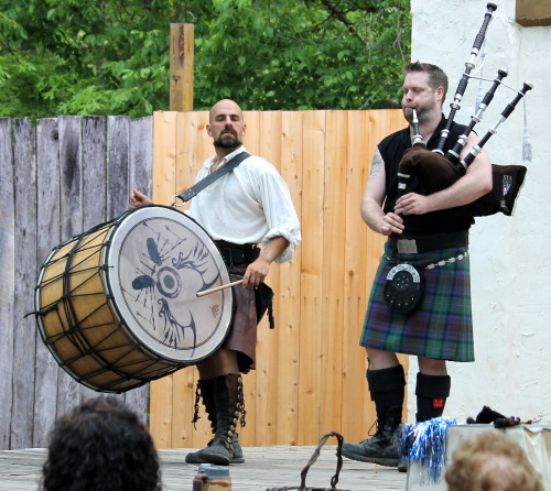 da-baron:Tartanic rocking out at Scarborough Faire 4/20/14