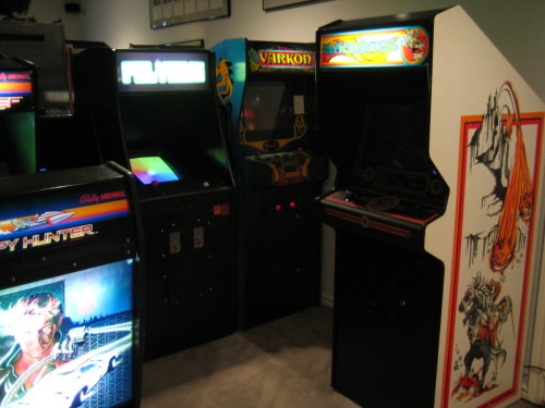 8bitcrookz: The Polybius Mystery: Polybius is an arcade cabinet described in an urban legend, w