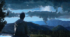   donnie darko (2001) “Some people are just born with tragedy in their blood.” 
