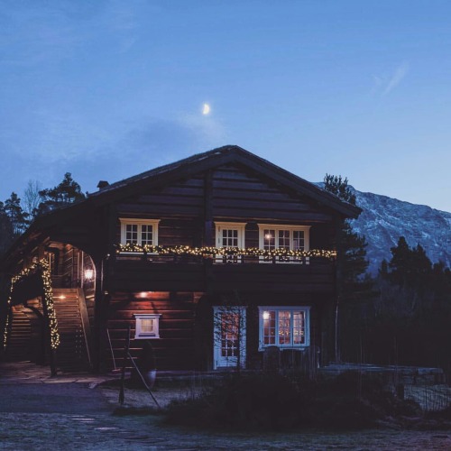 oldfarmhouse:#vakrehjemoginterior @instagram