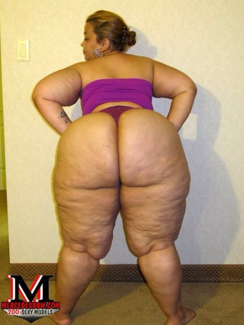 I'm a man that love's big juicy asses & pussy